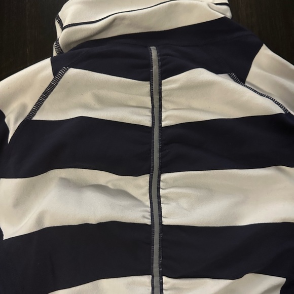 Lululemon Quarter Zip - Picture 6 of 6